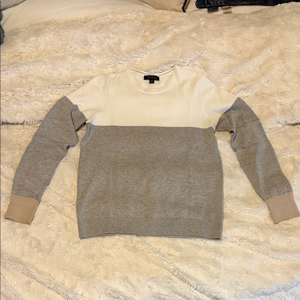 Ann Taylor Colorblock Women's Sweater - Cream and Gray